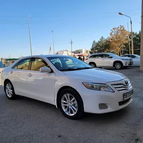 Toyota Camry 2010