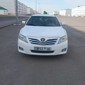 Toyota Camry 2010