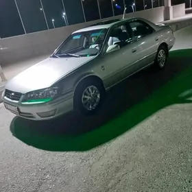 Toyota Camry 2000