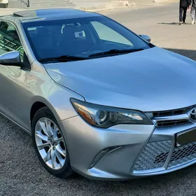 Toyota Camry 2017