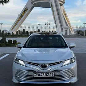 Toyota Camry 2018