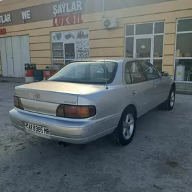 Toyota Camry 1992