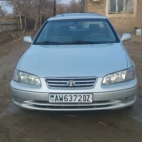 Toyota Camry 2000