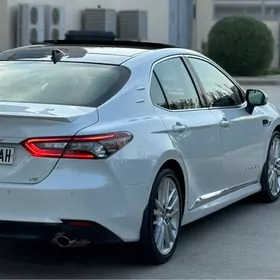 Toyota Camry 2022