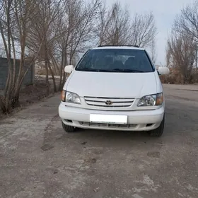 Toyota Sienna 2000