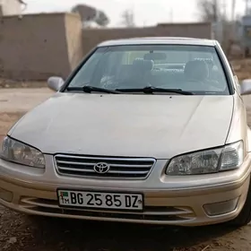 Toyota Camry 1998