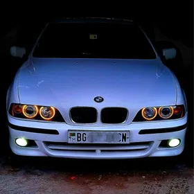 BMW E39 1998