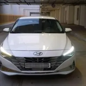 Hyundai Elantra 2021