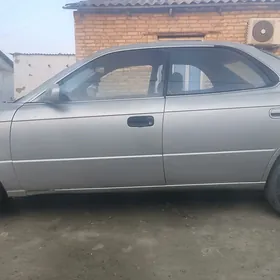 Toyota Camry 1994