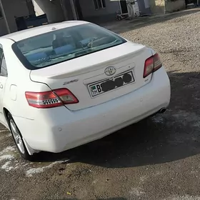 Toyota Camry 2010