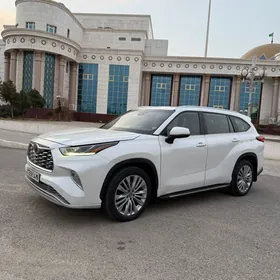 Toyota Highlander 2022