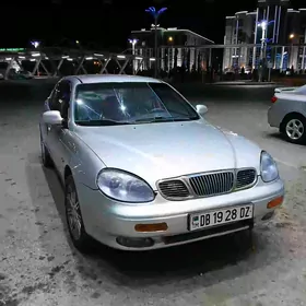 Daewoo Leganza 2000