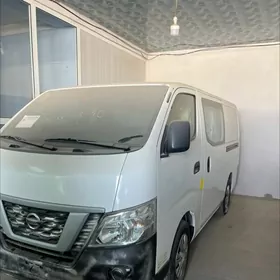 Nissan Urvan 2020