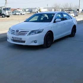 Toyota Camry 2010