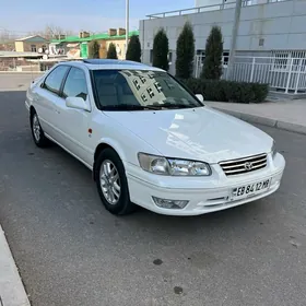 Toyota Camry 2001