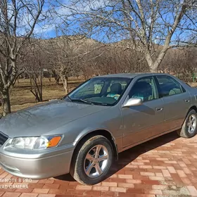 Toyota Camry 2001