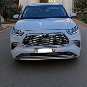 Toyota Highlander 2020