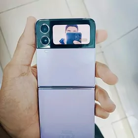 Galaxy Z Flip4