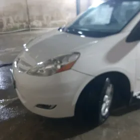 Toyota Sienna 2006