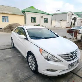 Hyundai Sonata 2011