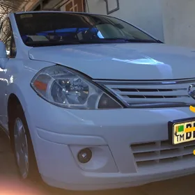 Nissan Versa 2010