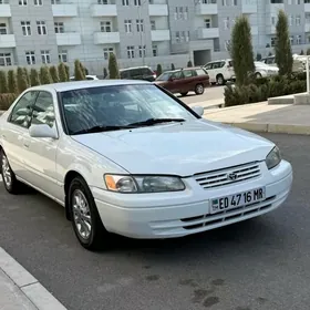 Toyota Camry 1999