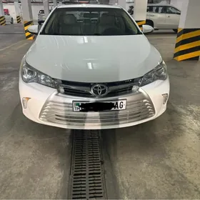 Toyota Camry 2017