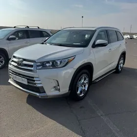 Toyota Highlander 2018