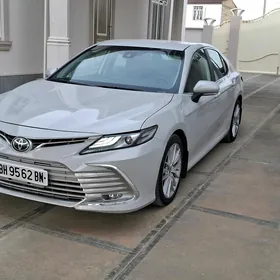 Toyota Camry 2022