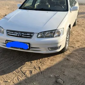 Toyota Camry 2000