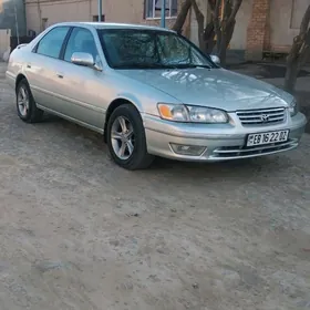 Toyota Camry 2000