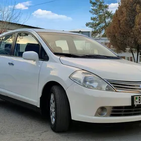 Nissan Versa 2010