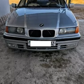 BMW 320 1992