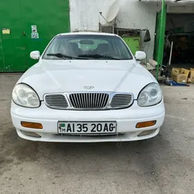 Daewoo Leganza 2002