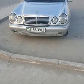 Mercedes-Benz E320 1996