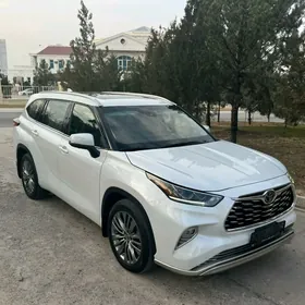 Toyota Highlander 2022