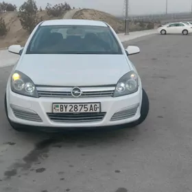 Opel Astra 2005