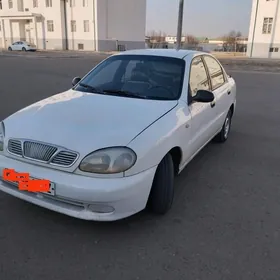 Daewoo Lanos 2002