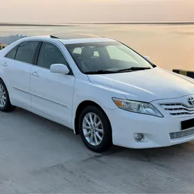 Toyota Camry 2011