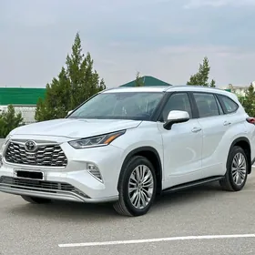 Toyota Highlander 2022