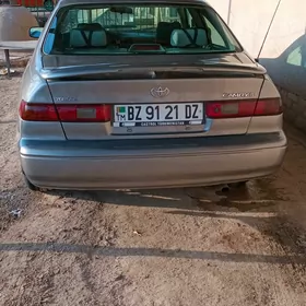 Toyota Camry 1999