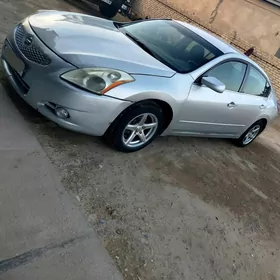 Nissan Altima 2012