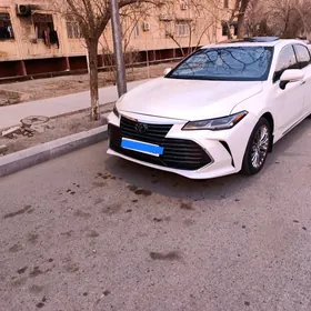 Toyota Avalon 2019