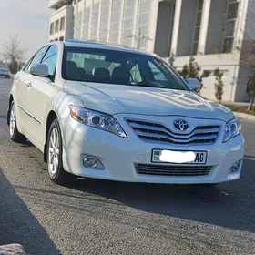 Toyota Camry 2011