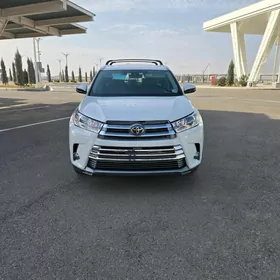 Toyota Highlander 2019