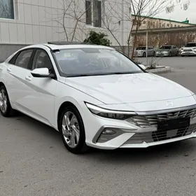 Hyundai Elantra 2024