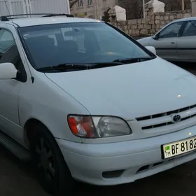 Toyota Sienna 2002