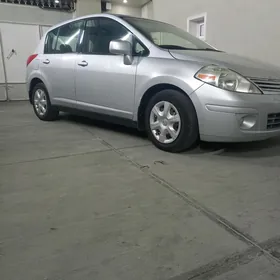 Nissan Versa 2010