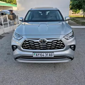 Toyota Highlander 2020