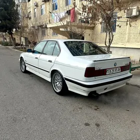 BMW 525 1989